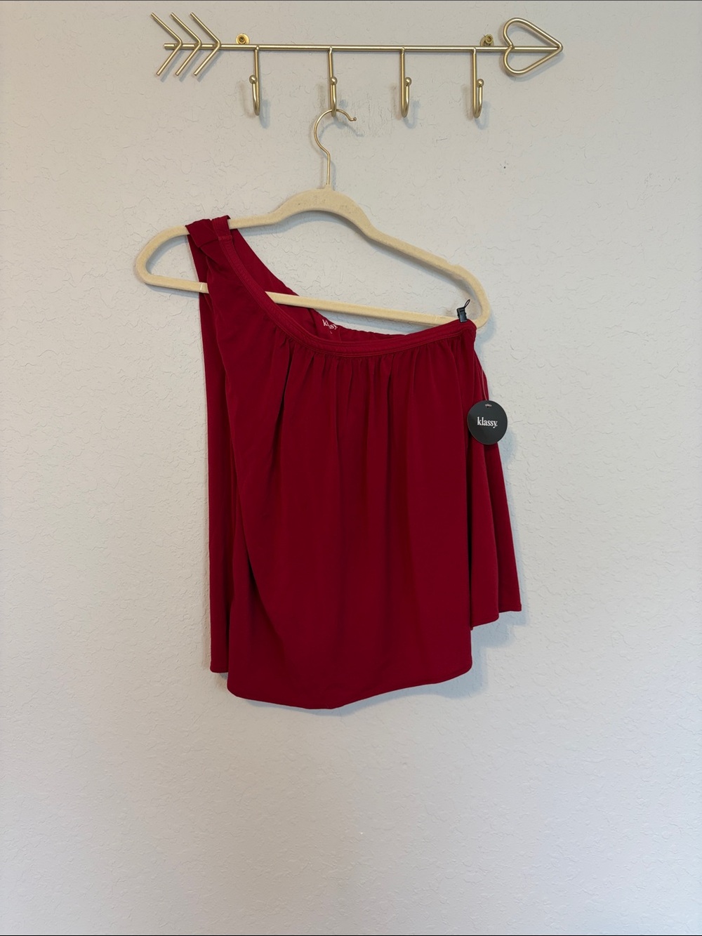 Klassy Flowy One Shoulder Brami Top Red Size Large Built-In Bra NWT